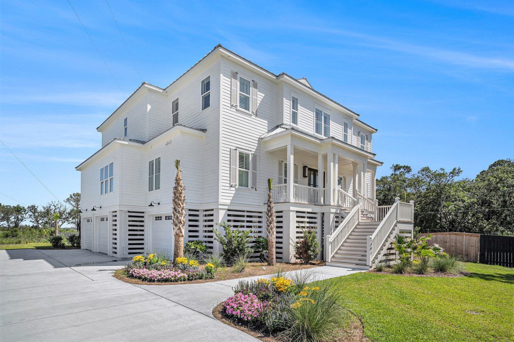 Heirloom Landing, Mount Pleasant community