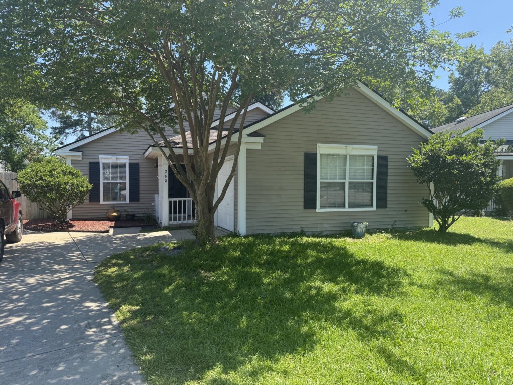 260 Two Pond Loop