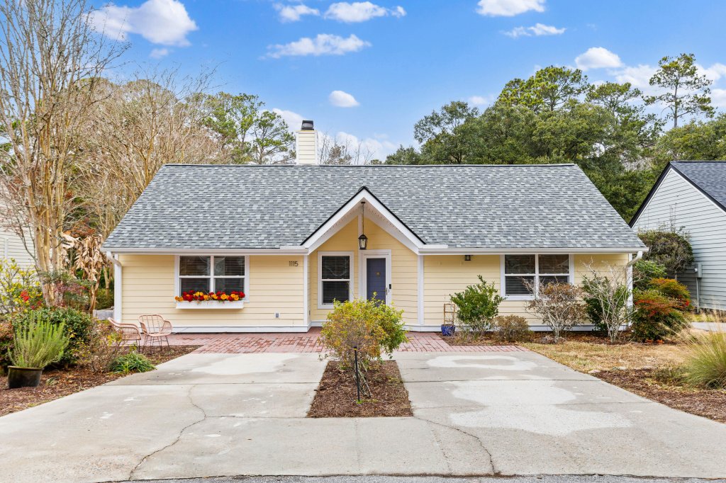 1115 Honeysuckle Court