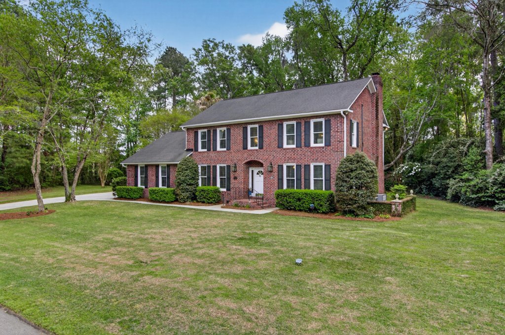 312 E Shepard