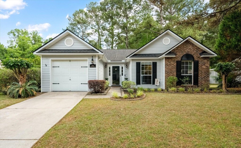 Winnsboro Lakes, Johns Island community