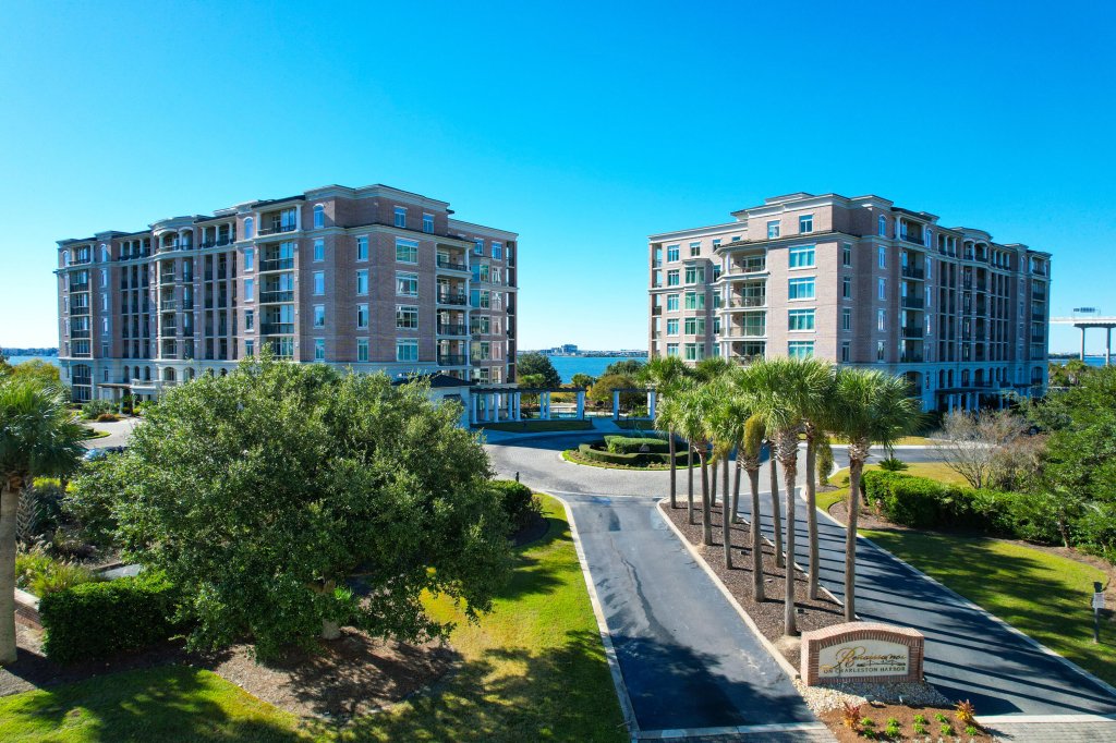 222 S Plaza Court