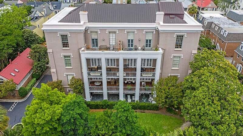 67 Legare Street 104