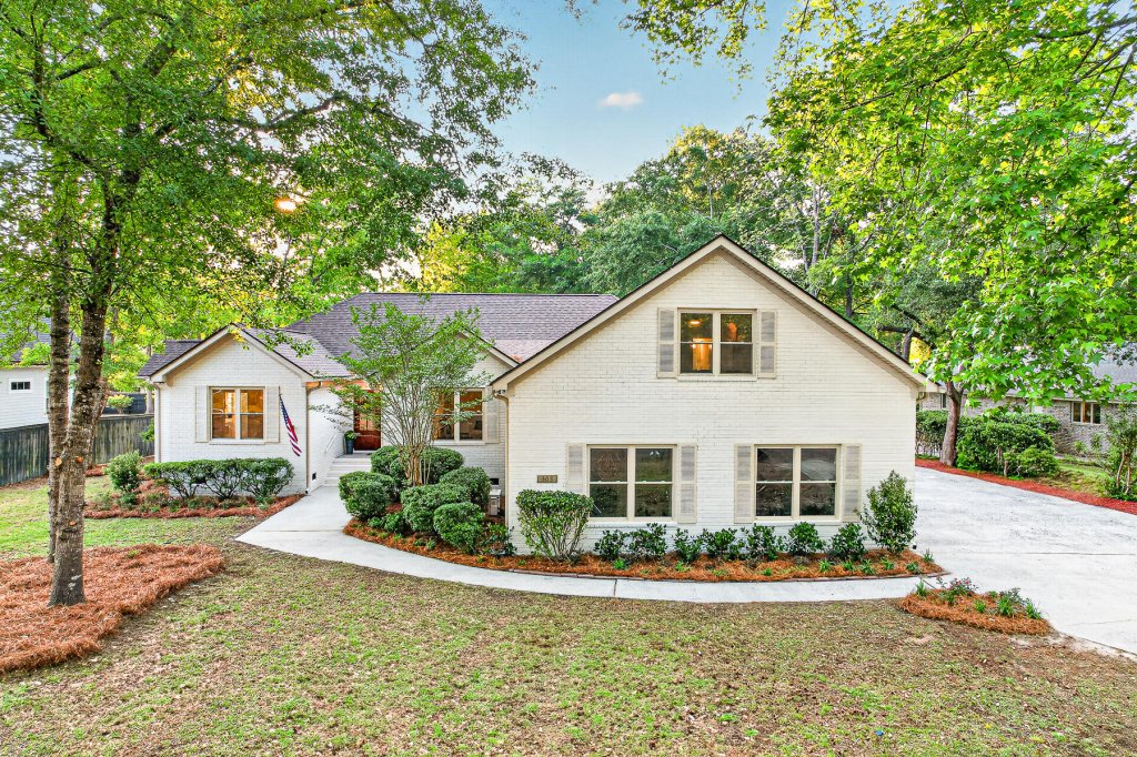 Salisbury Acres, Summerville community