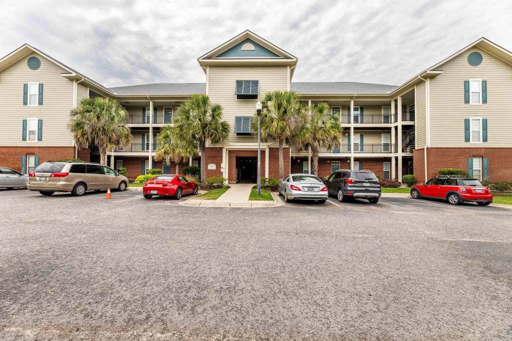 202 Trillium Court