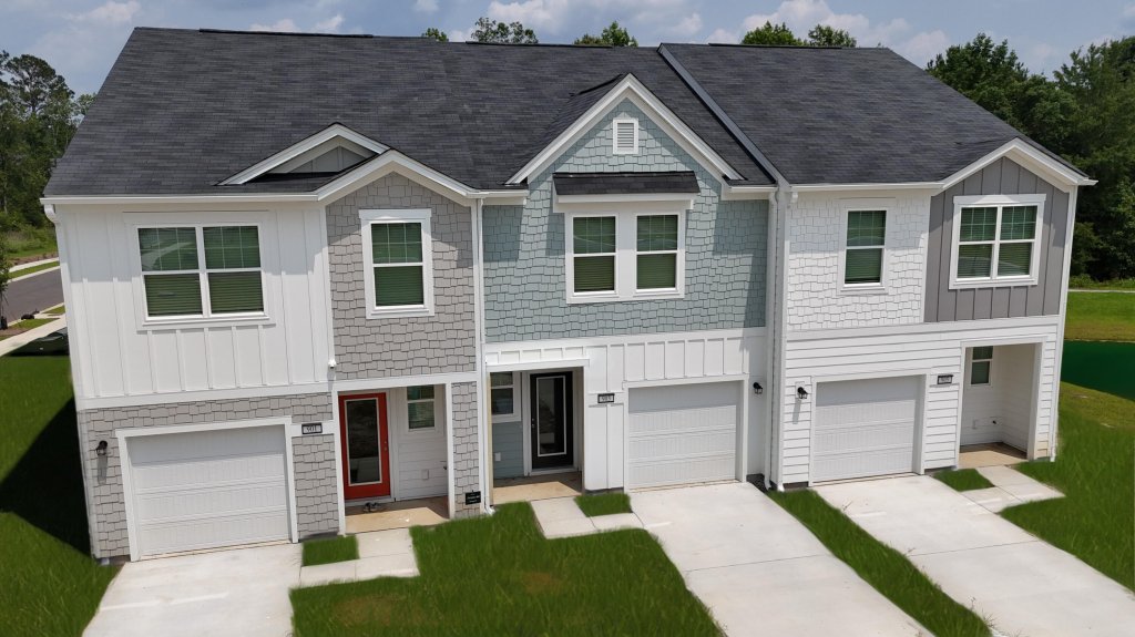 403 Colchester Court