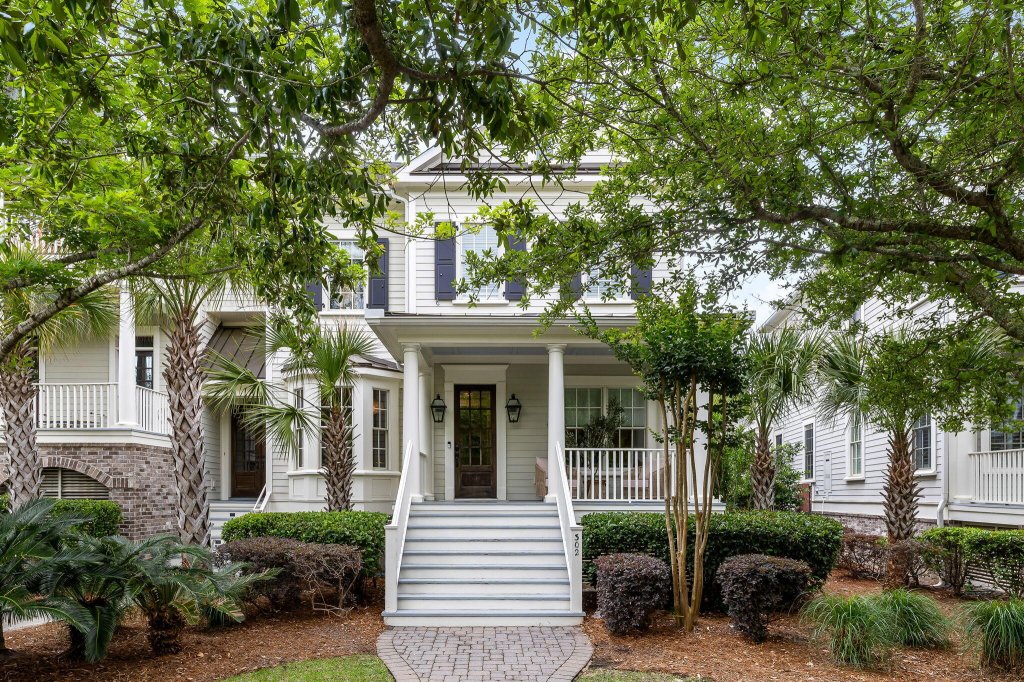 302 Island Park Drive
