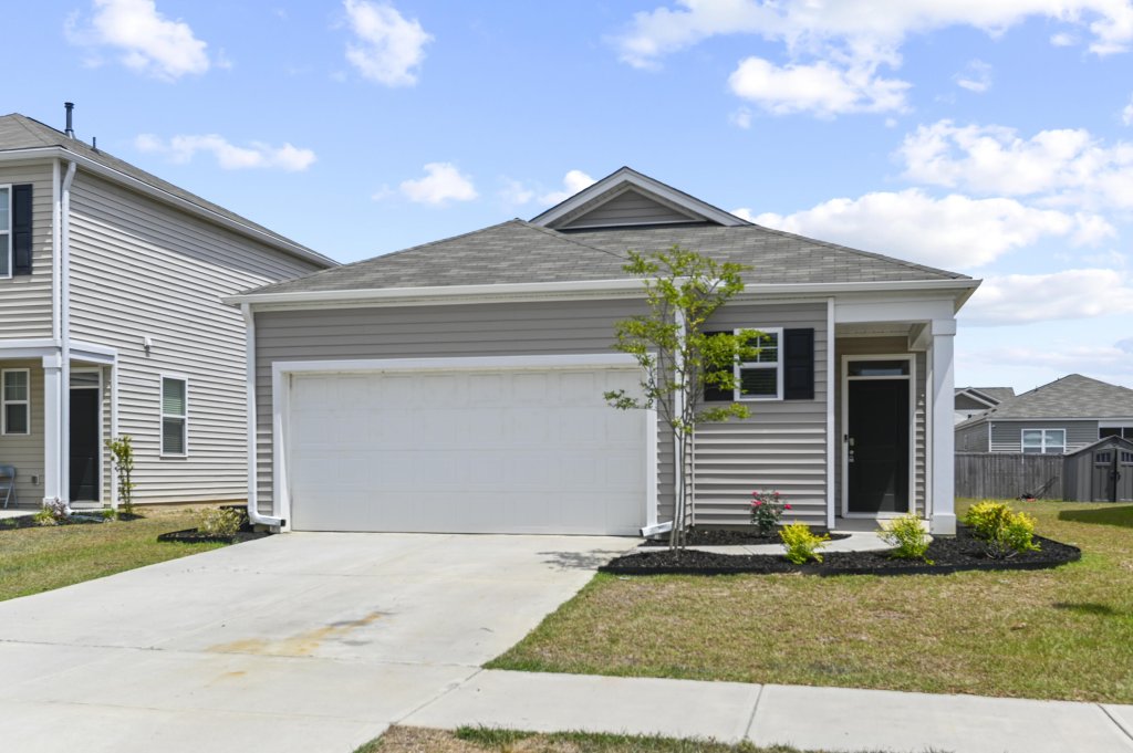 922 Woodside Creek Lane