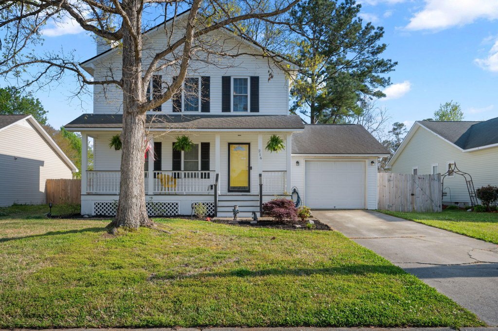 216 Persimmon Circle