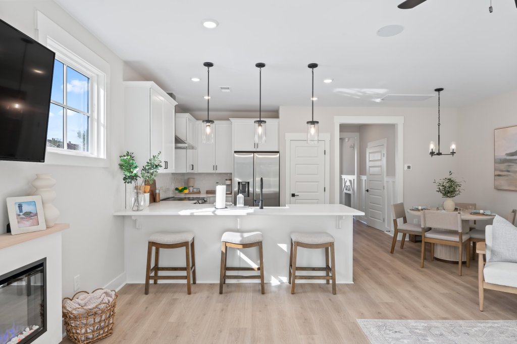 Windward Townes, Goose Creek community