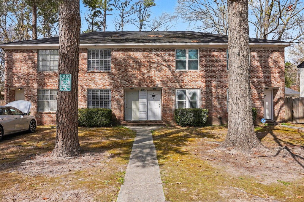 406 Crestview Drive B