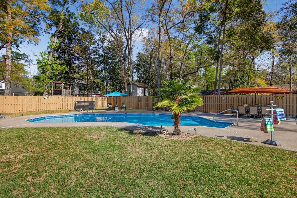 112 Ayers Circle
