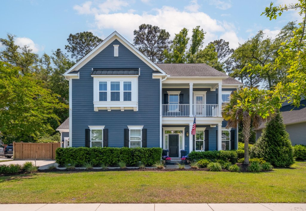 The Village At Stiles Point, Charleston community