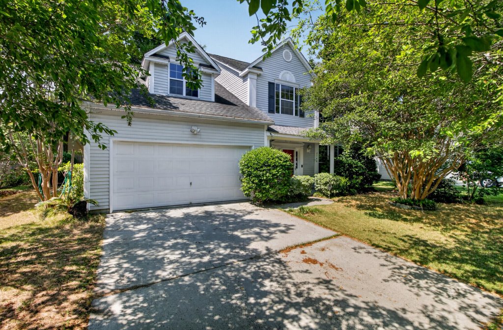 Waters Edge, Mount Pleasant community