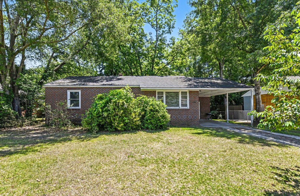 2755 Louise Drive
