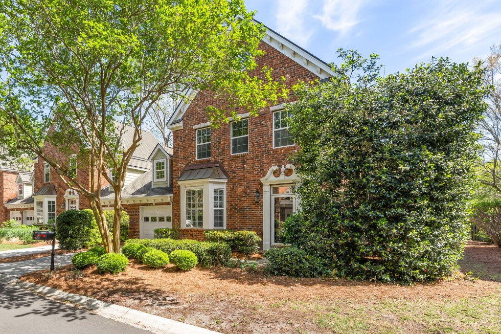 Lake Hunter Commons, Mount Pleasant community