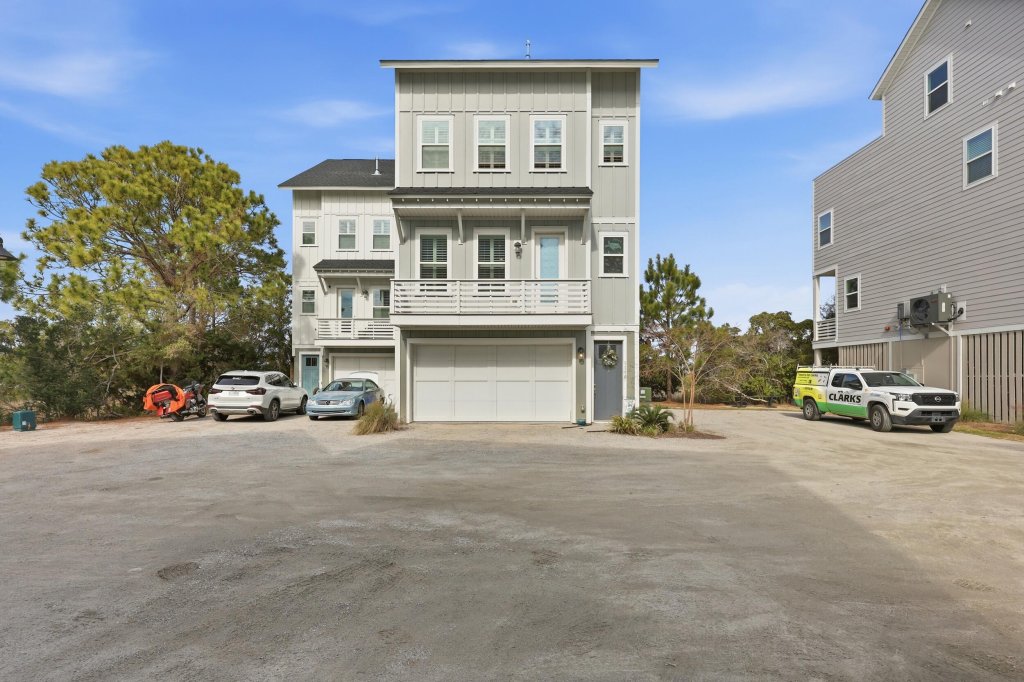 1110 Studdingsail Lane