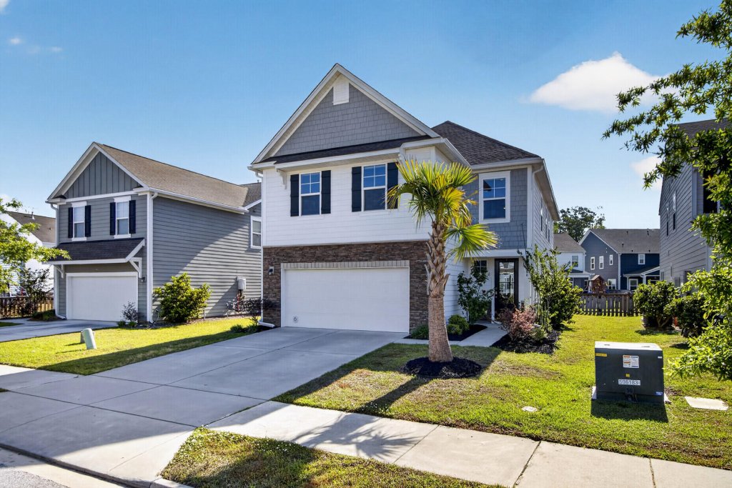 106 Trumpet Vine Drive
