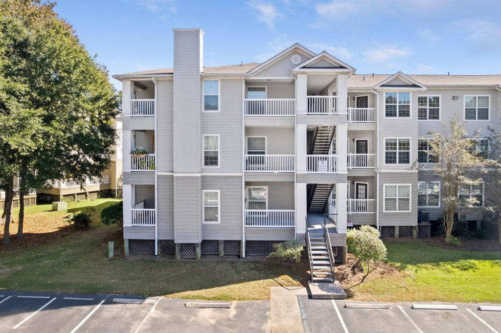 700 Daniel Ellis Drive 9203