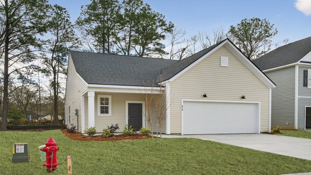 444 Cadbury Loop