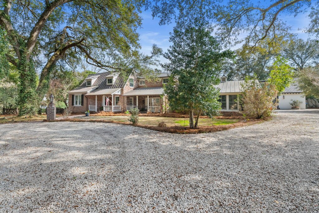 100 W Walker Drive