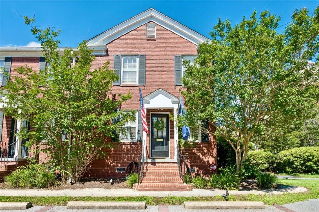 301 Broad Street 4