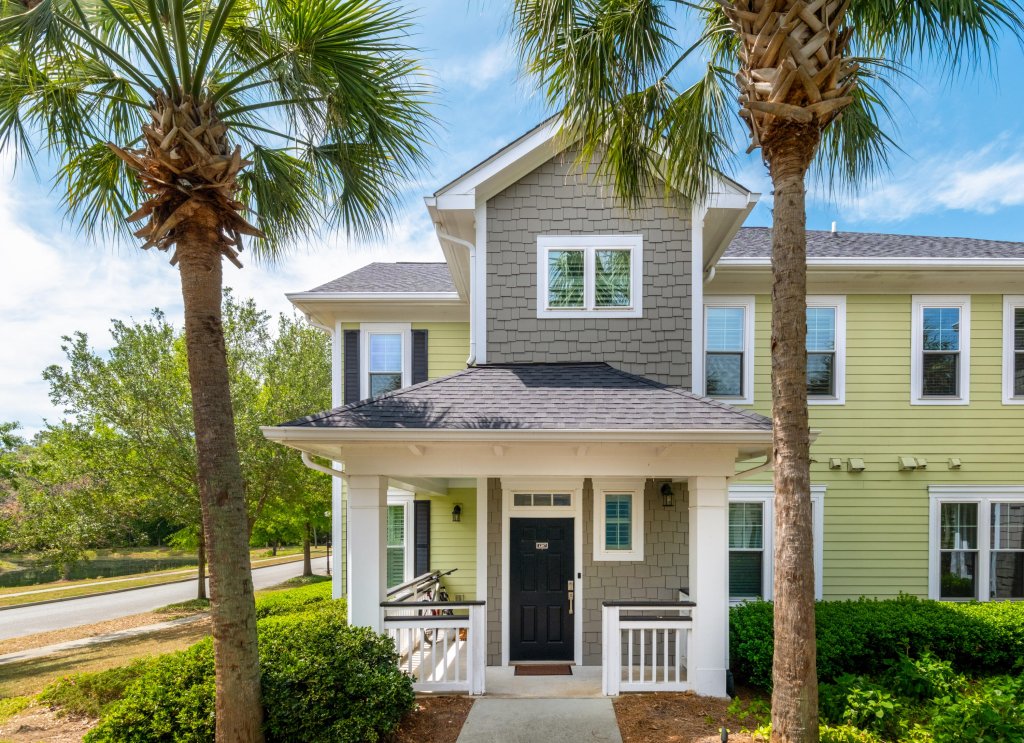 Parkside Hpr, Charleston community