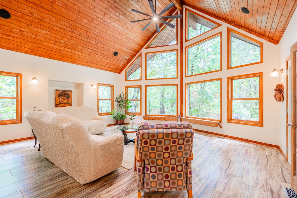 2495 Edenforest Road