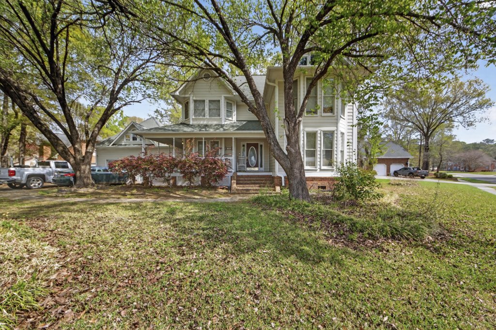 100 Prentice Circle