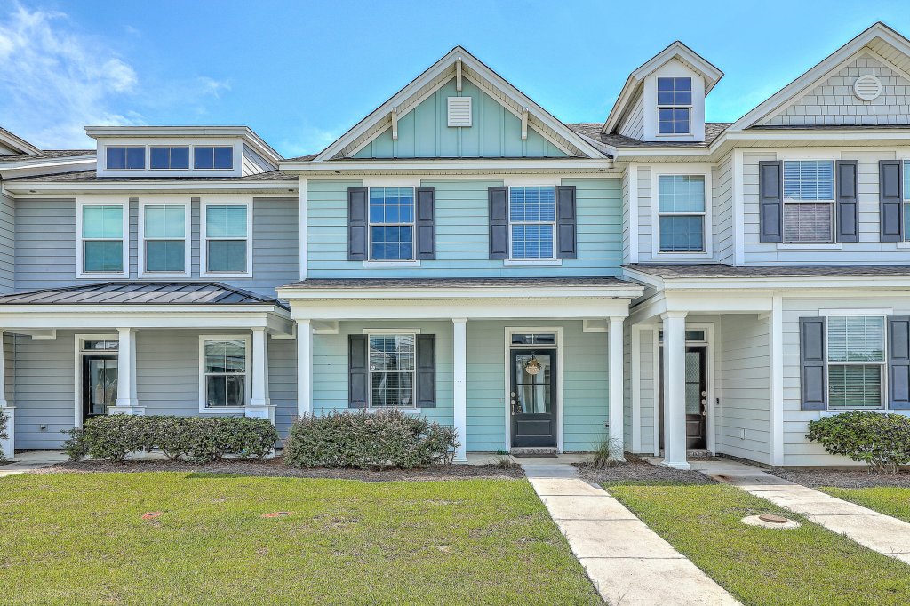 602 Ravensridge Lane