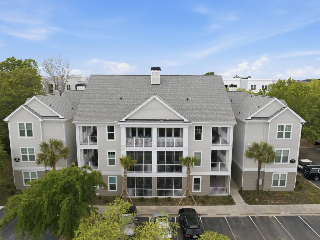 130 River Landing Drive 10302