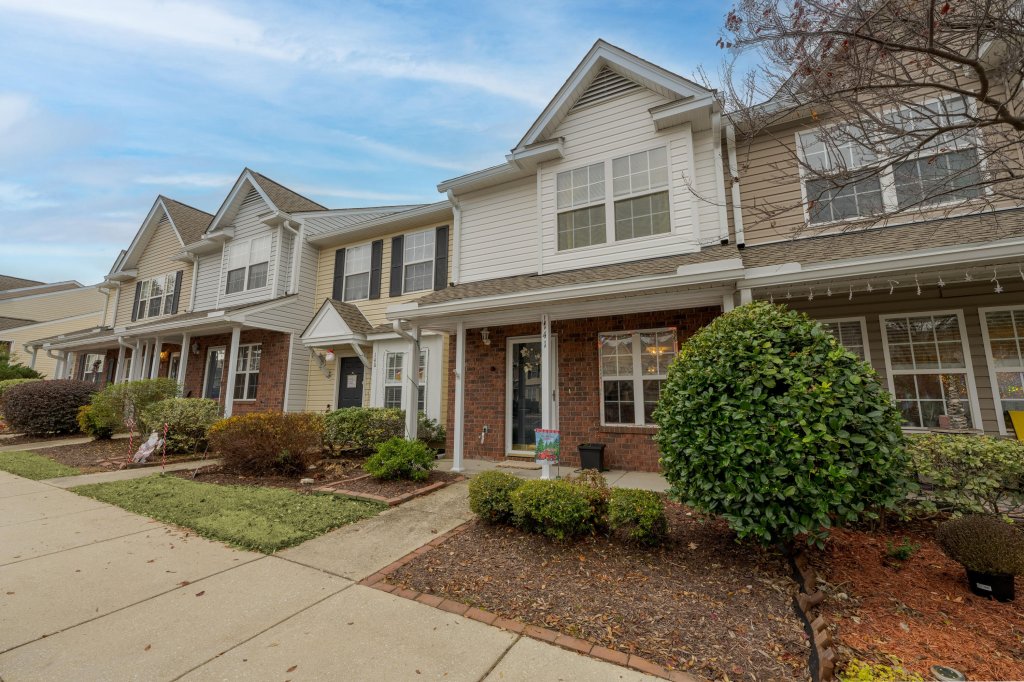 141 Brockman Way