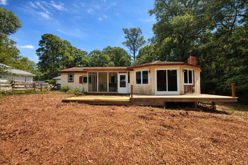 Scotts Lake, Summerton community