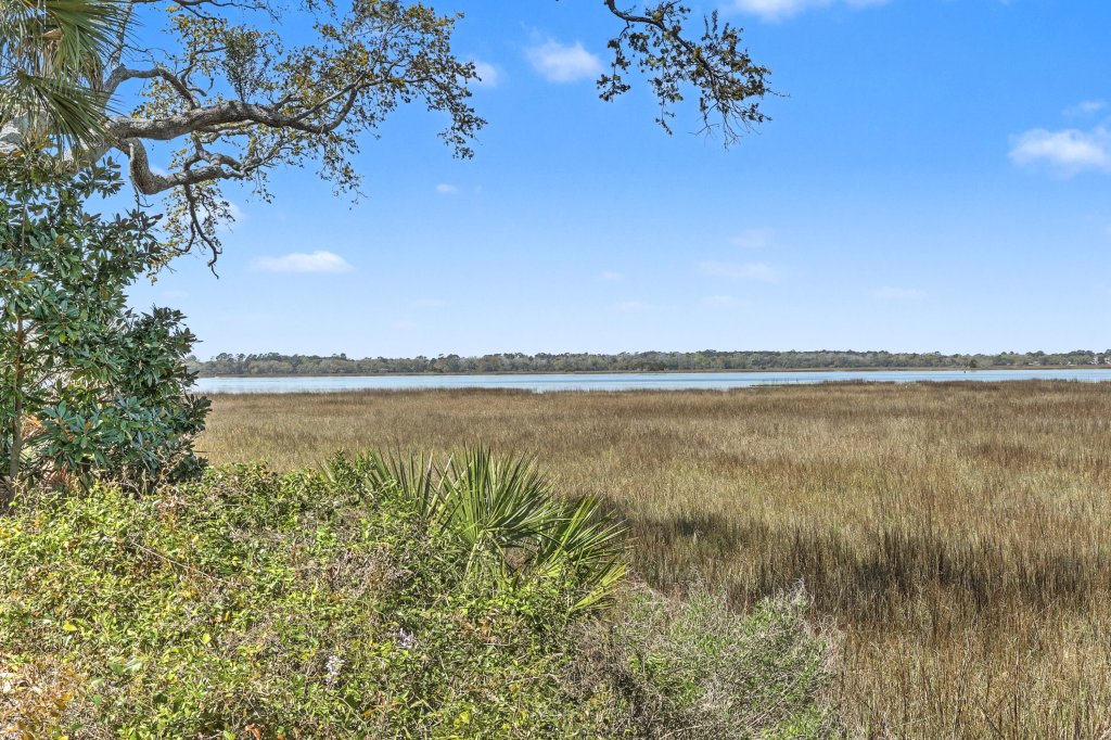 Bordeleaux, Charleston community