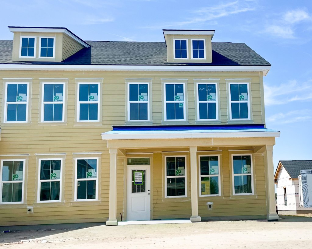 424 Swaying Pine Lane