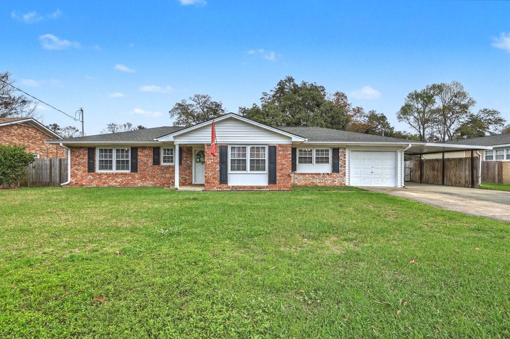 North Tranquil Acres, Ladson community