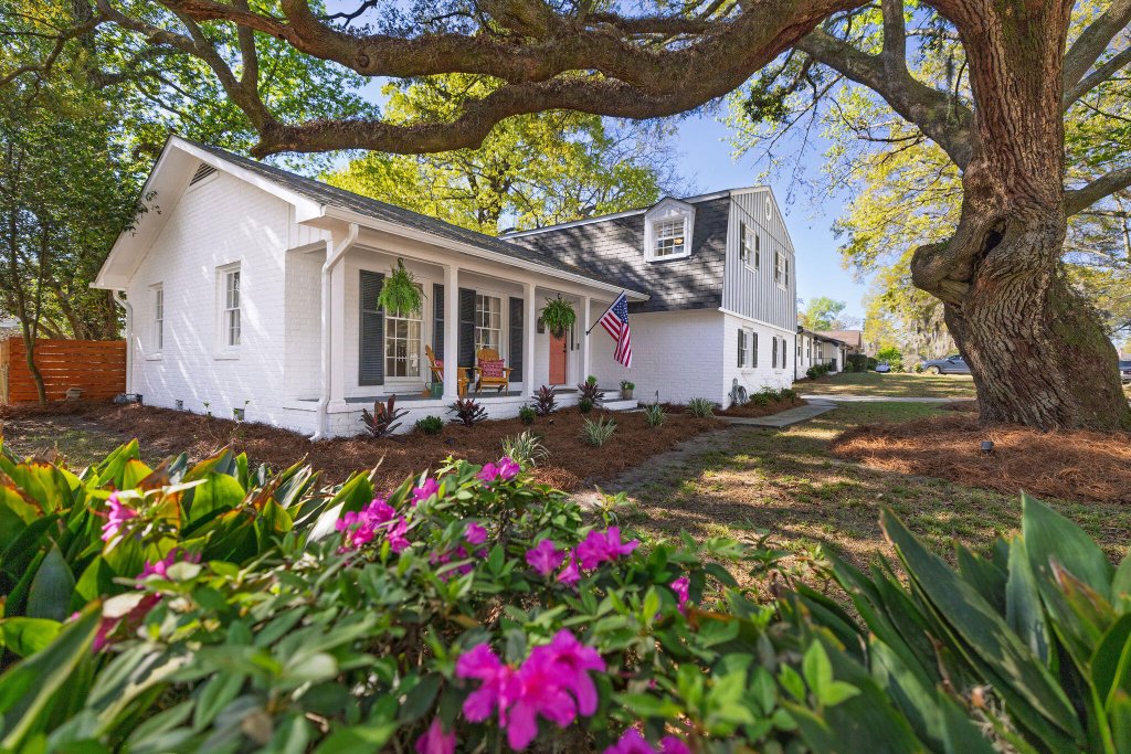 1045 Yeamans Hall Road