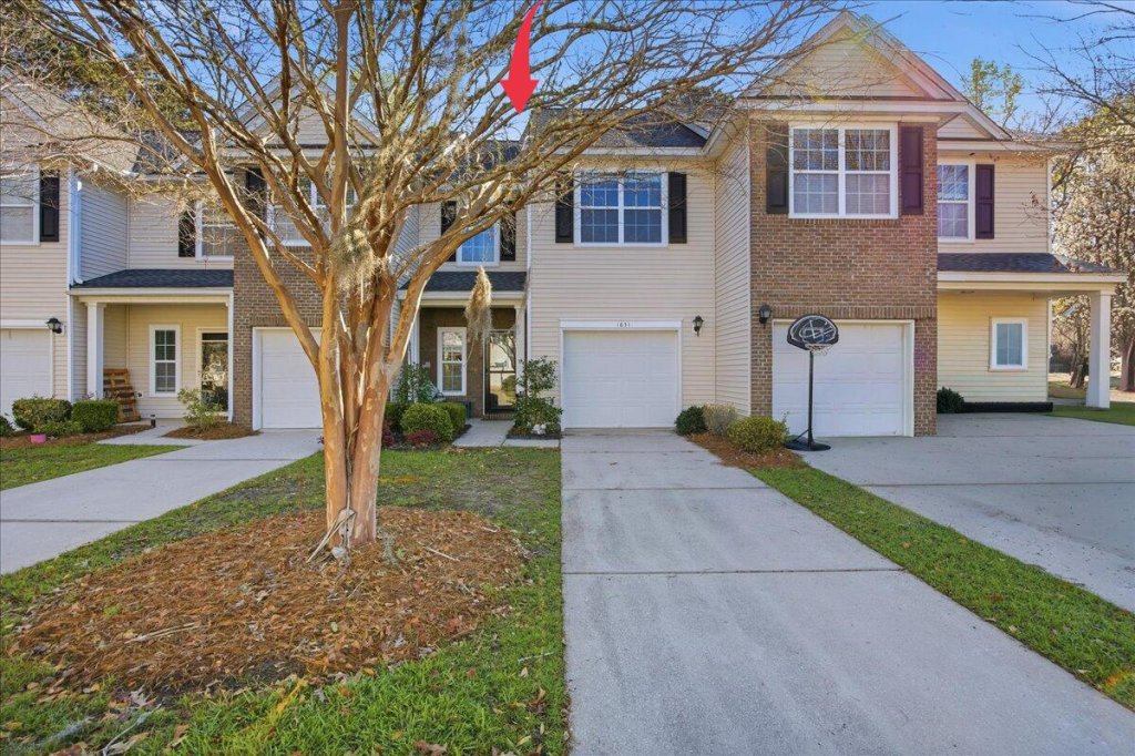 1631 Cristalino Circle