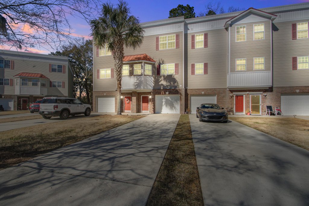 Ashley River Commons, North Charleston community