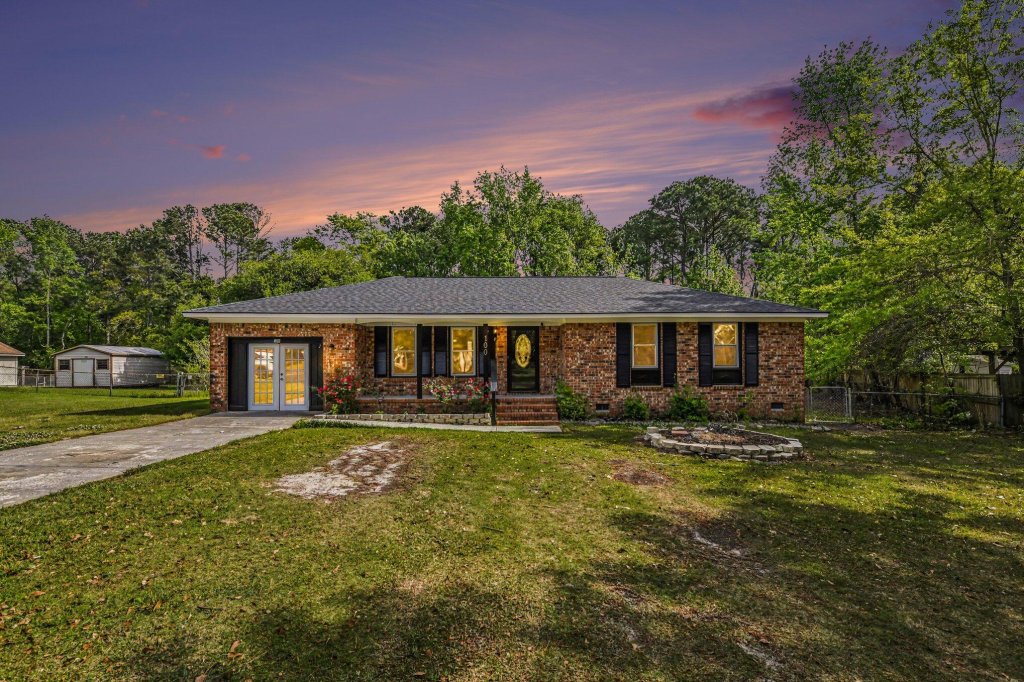 100 Kent Circle