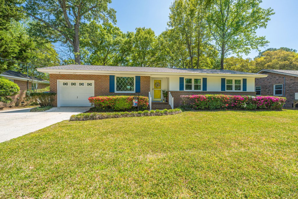 Jamestown Estates, Charleston community