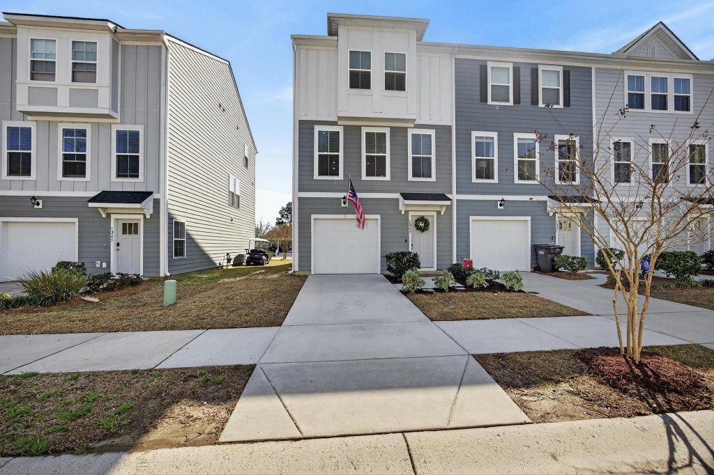 1243 Tice Lane
