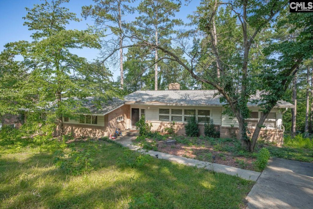 Lake Elizabeth Estates, Columbia community