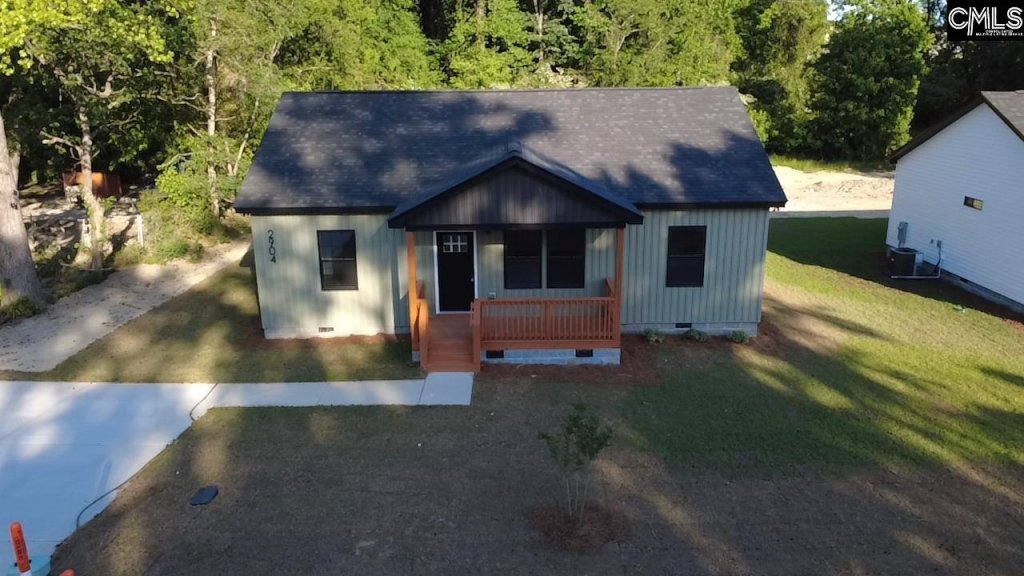 2904 S Partridge Circle