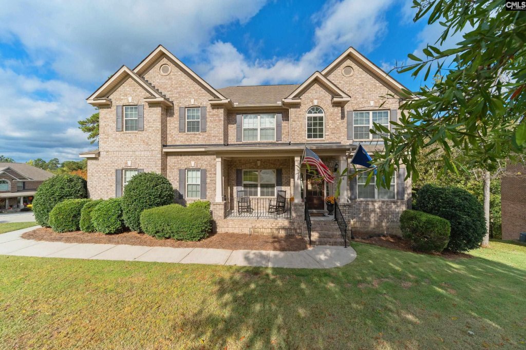 Longcreek Crescent Lake, Blythewood community