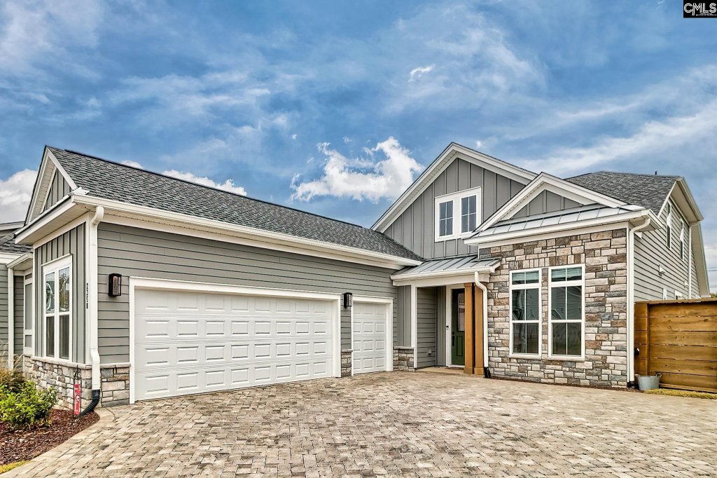 2358 High Bluff Loop