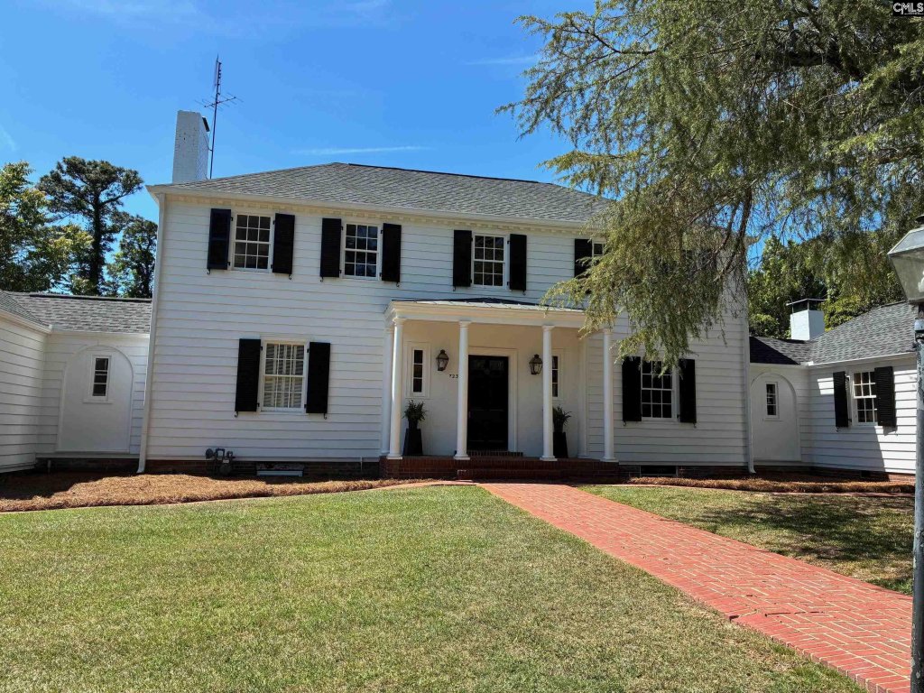 Hampton Hills, Columbia community