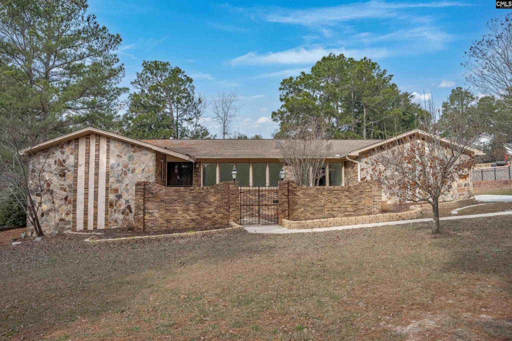 77 Northlake Road