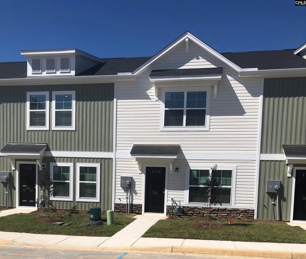 1004 Tundra Teal Lane