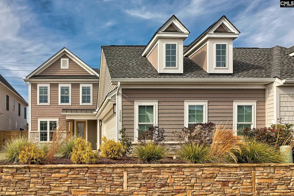 2230 High Bluff Loop